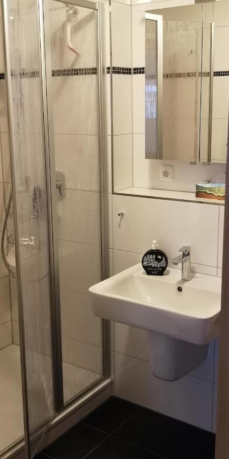 Zentrale Und Strandnahe Ferienwohnung In Kuehlungsborn Ost Extérieur photo